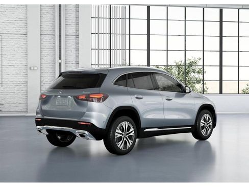 New 2026 Mercedes-Benz GLA 250 4MATIC image 21