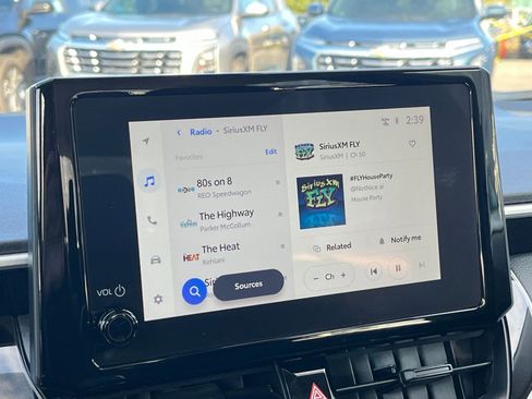 Used 2025 Toyota Corolla LE image 21