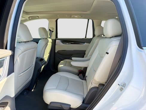 Used 2024 Cadillac XT6 Premium Luxury w/ LPO, Floor Liner Package image 23