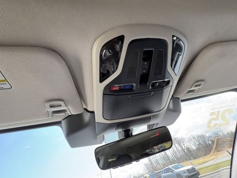 Used 2025 Subaru Outback Limited w/ Popular Package #2 image 23