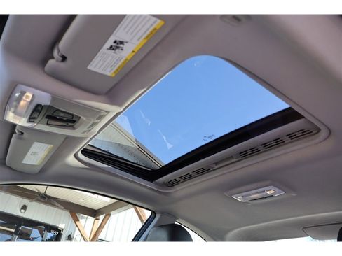 Used 2015 BMW 228i xDrive Coupe image 19