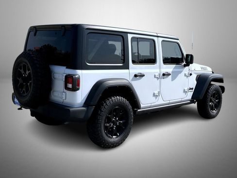 Used 2022 Jeep Wrangler Unlimited Sport AWD/4WD image 5