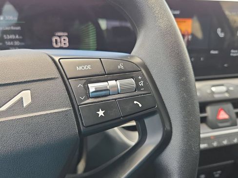 Used 2025 Kia K4 FWD image 21