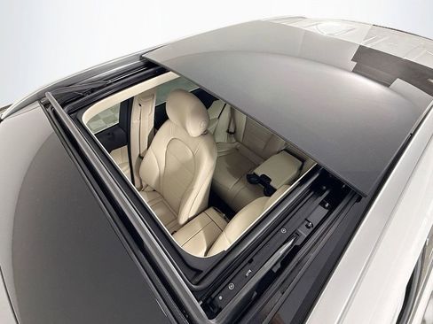 Used 2021 Mercedes-Benz GLC 300 GLC 300 image 23