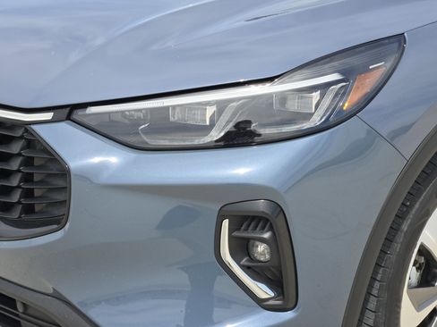 Certified 2023 Ford Escape Platinum AWD/4WD image 9