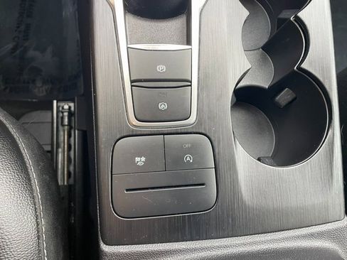 Used 2022 Ford Escape SEL image 24