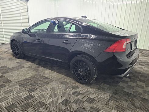 Used 2018 Volvo S60 T5 Dynamic w/ Vision Package image 8