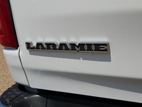 Used 2025 RAM 1500 Laramie AWD/4WD image 9