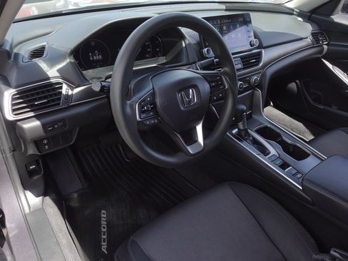 Used 2021 Honda Accord LX image 9