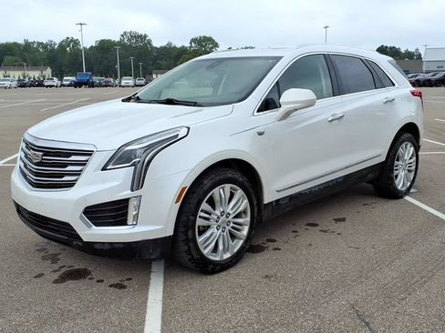 Used 2019 Cadillac XT5 Premium Luxury FWD image 1