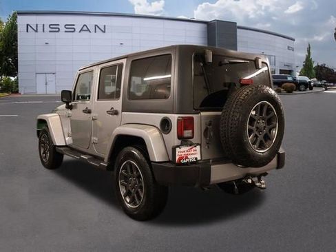 Used 2018 Jeep Wrangler Unlimited Sahara image 4