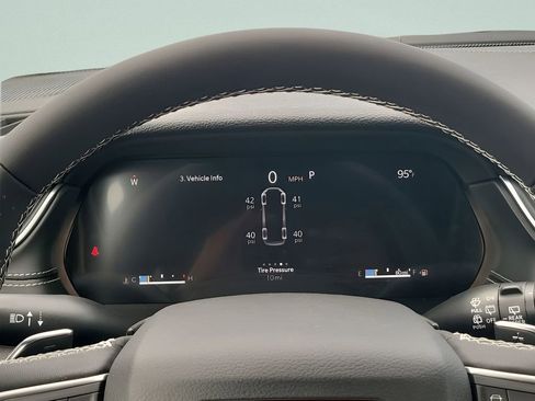 New 2025 Jeep Grand Cherokee L Laredo image 35