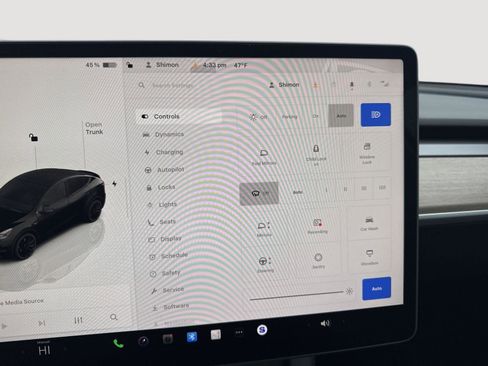 Used 2022 Tesla Model Y Performance image 17