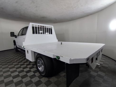 Used 2022 Chevrolet Silverado 3500 LT w/ Convenience Package AWD/4WD image 7