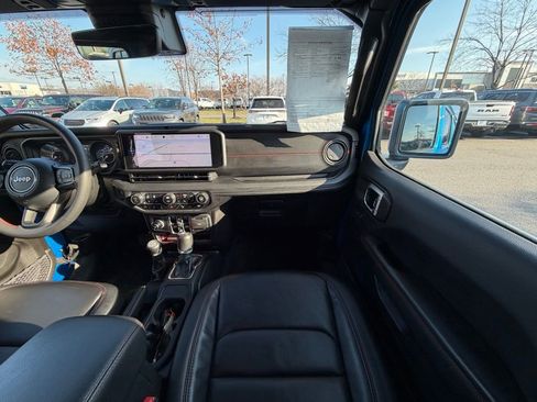 Certified 2024 Jeep Wrangler Unlimited Rubicon image 20