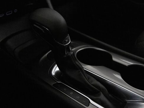 Used 2021 Chevrolet Malibu LS image 25