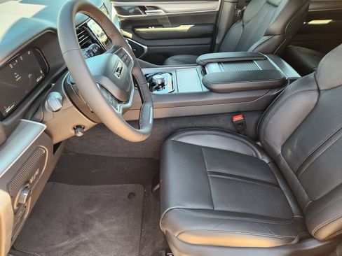 New 2026 Jeep Grand Wagoneer 2WD image 12