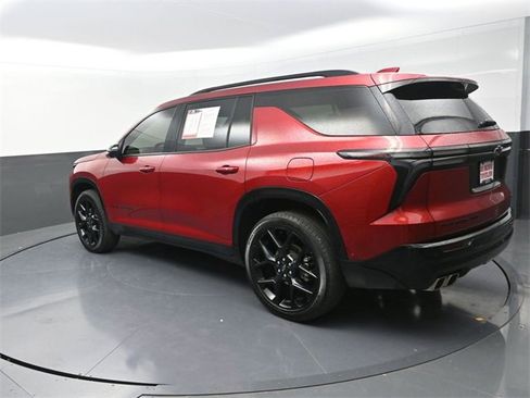 Used 2024 Chevrolet Traverse RS image 5