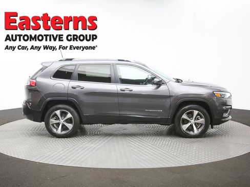 Used 2021 Jeep Cherokee Limited image 42