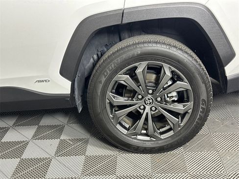 Used 2023 Toyota RAV4 Limited image 20