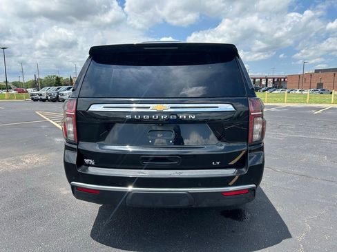 Used 2021 Chevrolet Suburban LT AWD/4WD image 10