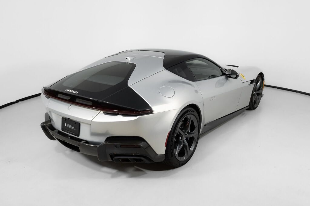 Used 2025 Ferrari 12Cilindri RWD image 18