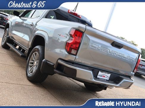 Used 2026 Chevrolet Colorado LT w/ Advanced Trailering Package AWD/4WD image 4
