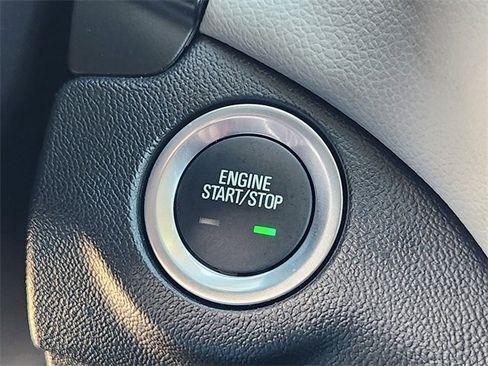 Used 2024 Chevrolet Equinox LT w/ Driver Convenience Package image 19