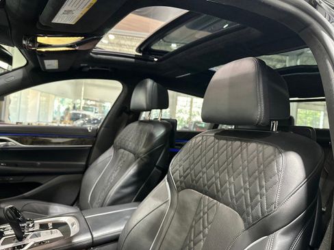 Used 2019 BMW M760i xDrive w/ Luxury Rear Seating Package AWD/4WD image 44