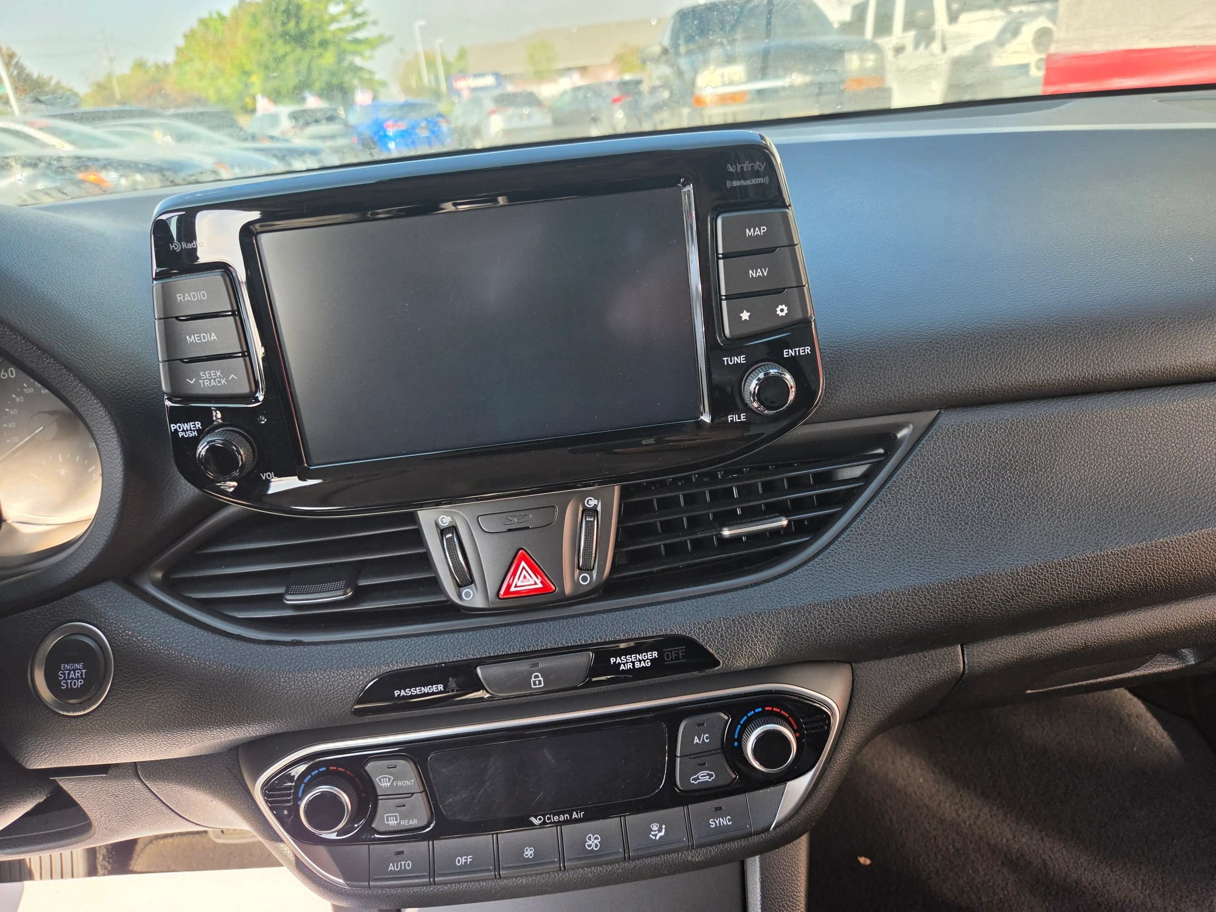 Used 2018 Hyundai Elantra GT w/ Tech Package 03 FWD image 16