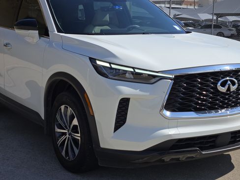Used 2023 INFINITI QX60 Pure FWD image 11