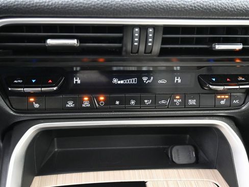 Used 2024 MAZDA CX-90 3.3 Turbo w/ Preferred Plus image 28