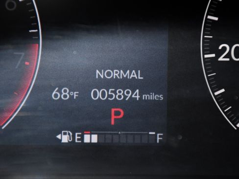 Certified 2024 Honda HR-V EX-L image 17