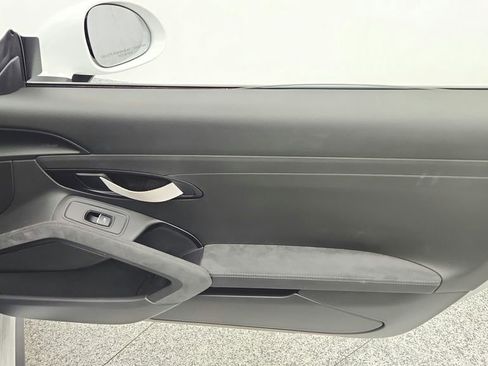 Used 2016 Porsche 911 GT3 RS image 28