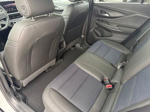 New 2026 Buick Envista Preferred w/ Convenience I Package FWD image 9