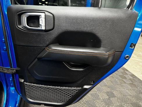 Used 2023 Jeep Gladiator Mojave w/ Cold Weather Group image 47