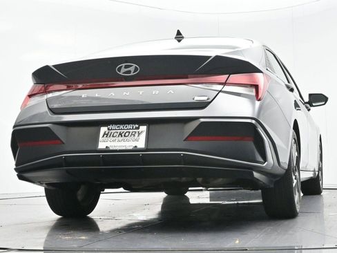 Used 2024 Hyundai Elantra SEL w/ Convenience Package FWD image 51