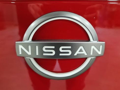 Used 2022 Nissan Frontier SV AWD/4WD image 26