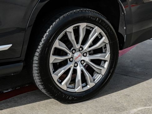 Used 2021 GMC Yukon Denali w/ Denali Premium Package image 61