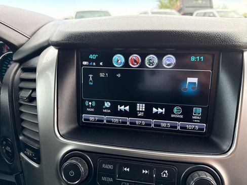 Used 2018 Chevrolet Suburban Premier AWD/4WD image 18