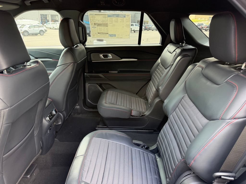 New 2027 Ford Explorer ST-Line AWD/4WD image 6