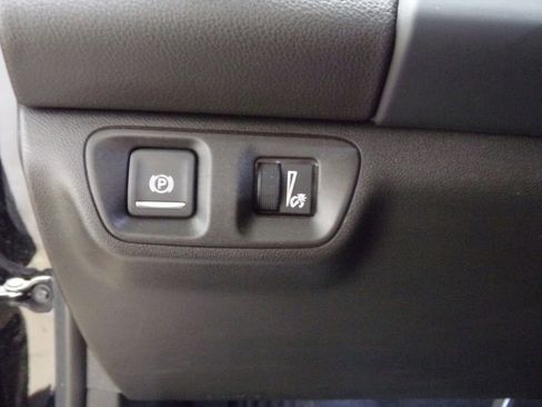 Used 2023 GMC Acadia SLT image 27