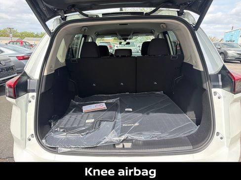 New 2026 Nissan Rogue SV FWD image 29