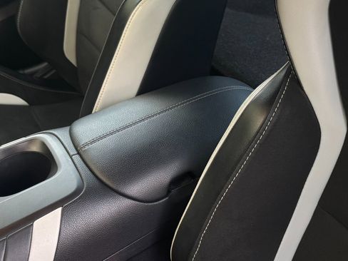 Used 2020 Ford Mustang Shelby GT500 w/ Technology Package image 12