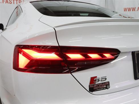 Used 2023 Audi S5 Premium Plus w/ Premium Plus Package AWD/4WD image 7