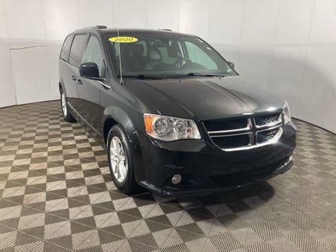 Used 2020 Dodge Grand Caravan SXT image 7