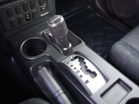 Used 2008 Toyota FJ Cruiser 4WD image 16