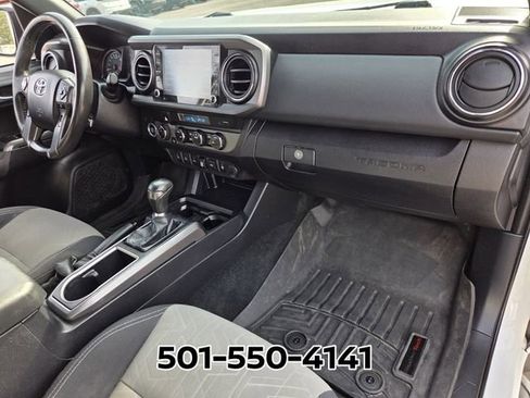 Used 2021 Toyota Tacoma TRD Off-Road w/ Technology Package AWD/4WD image 15