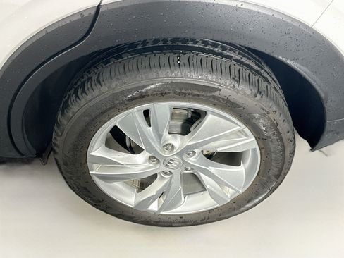 Used 2025 Buick Encore GX Preferred FWD image 11