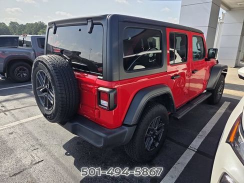 Used 2024 Jeep Wrangler Unlimited Sport AWD/4WD image 10
